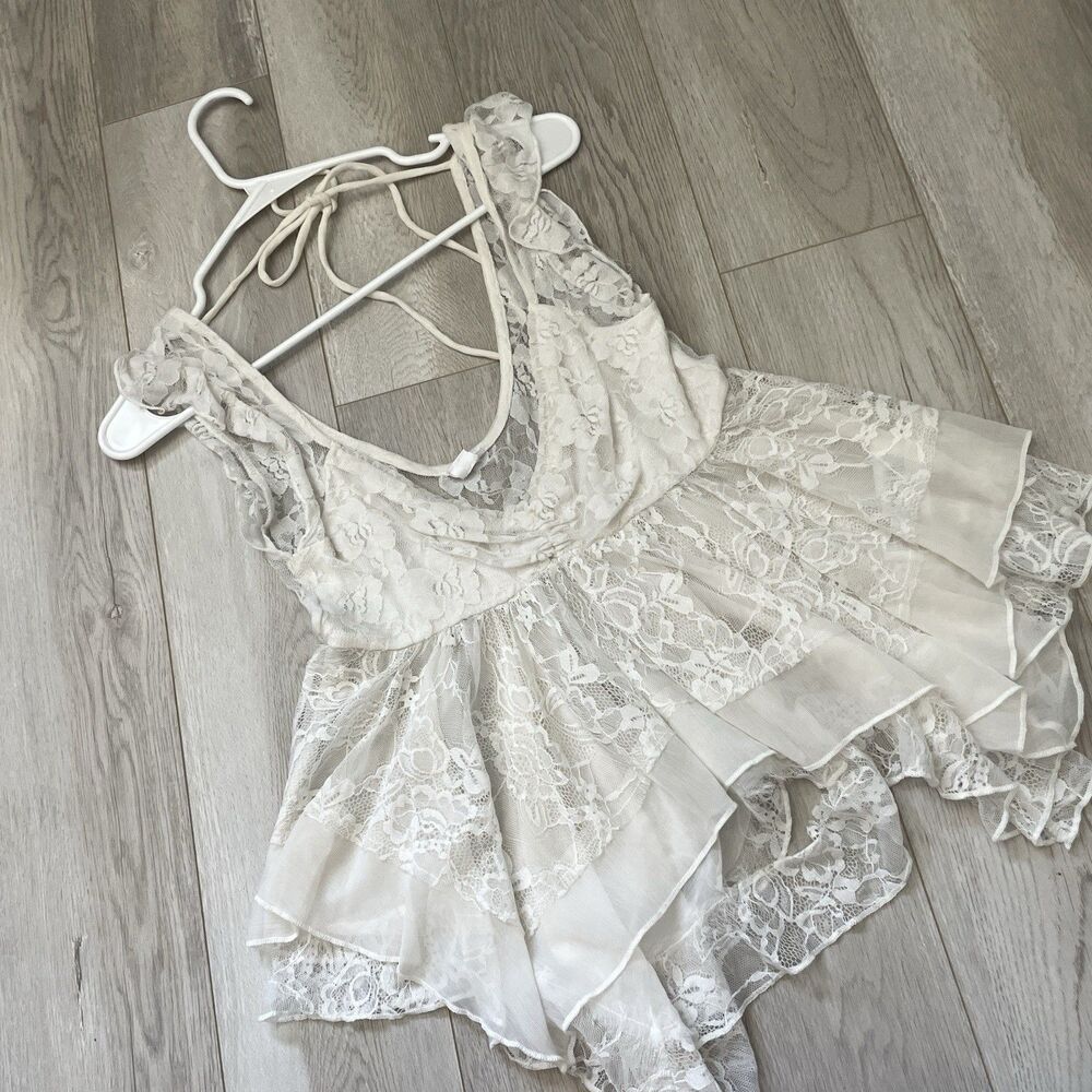 Urban Outfitters Top lace babydoll hanky hem blouse womens White (medium) fairy